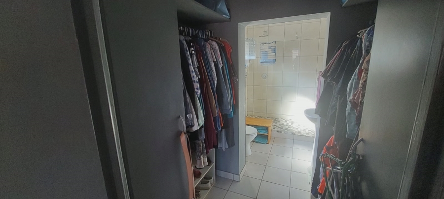 3 Bedroom Property for Sale in C Place Eastern Cape